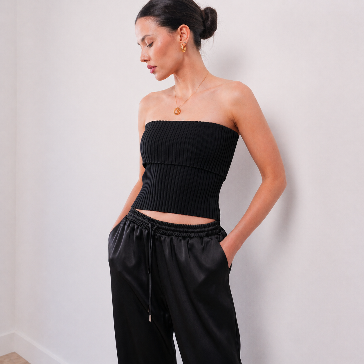 THE CALIXTE STRUCTURED RIB TUBE TOP