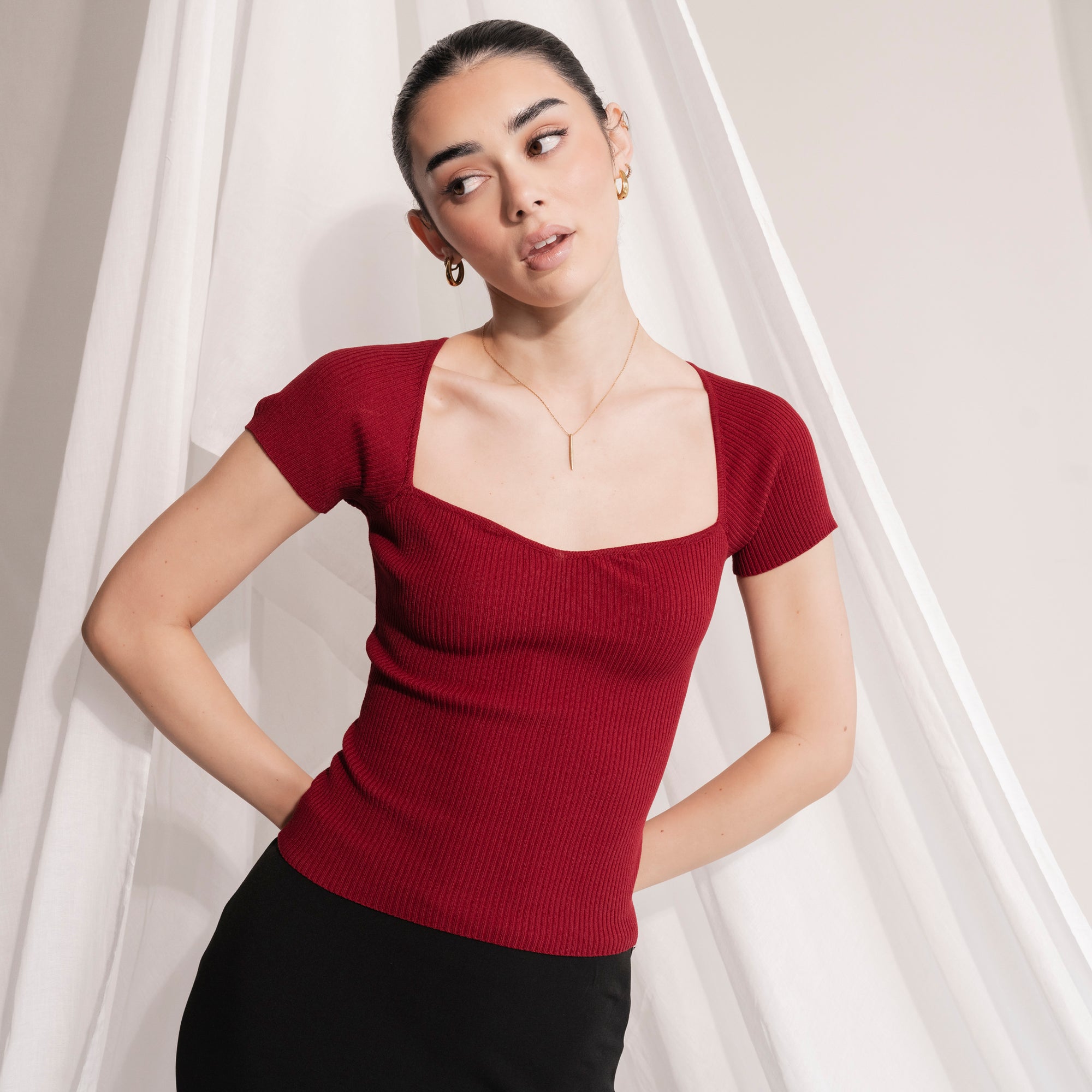 Soft Seamless T-Shirt with Sweetheart Neckline
