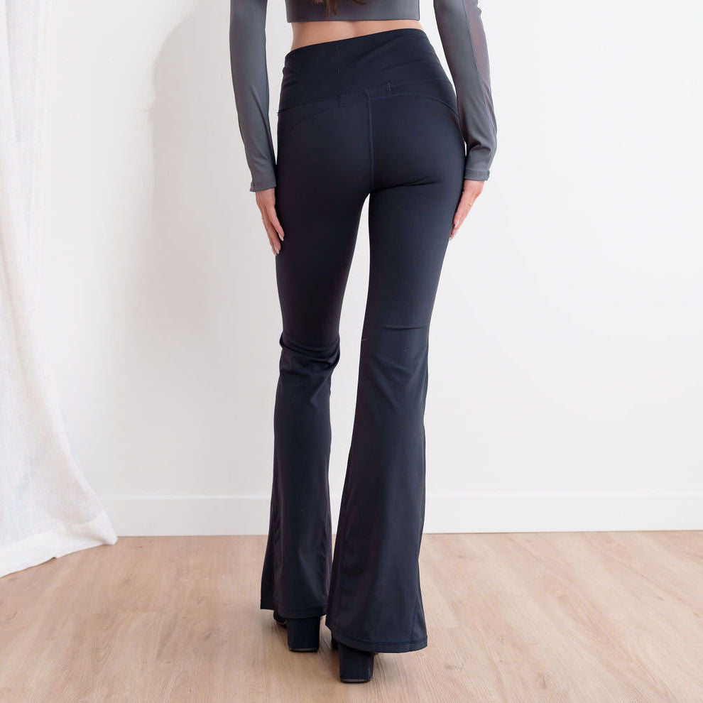 Flared Leggings in Black