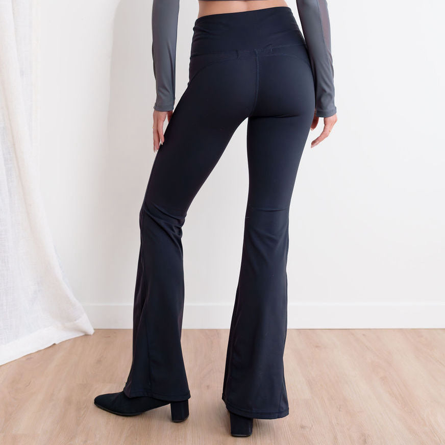 Flared Leggings in Black