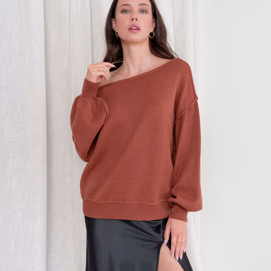 Rust Tunic Sweater With Boat Neck Design