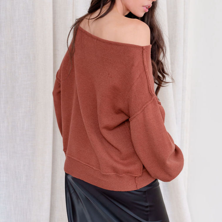 Rust Tunic Sweater With Boat Neck Design