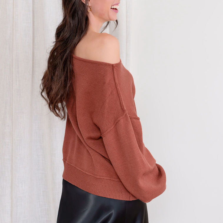 Rust Tunic Sweater With Boat Neck Design