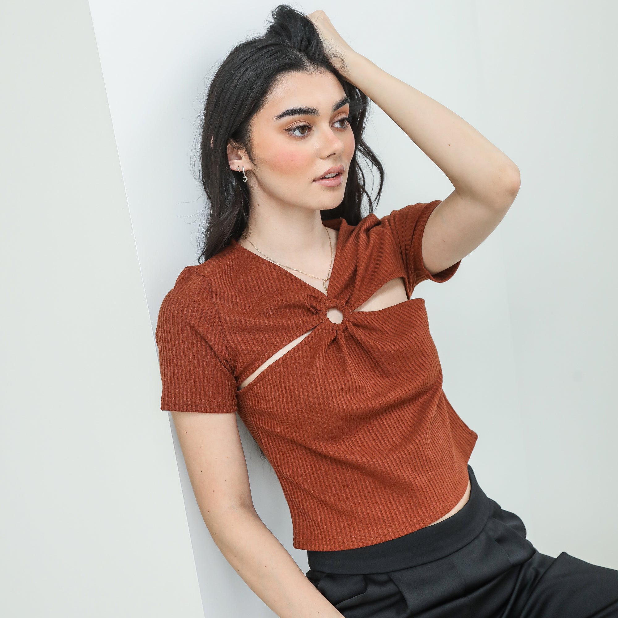 Ribbed T-Shirt With Cut Out O Ring Design