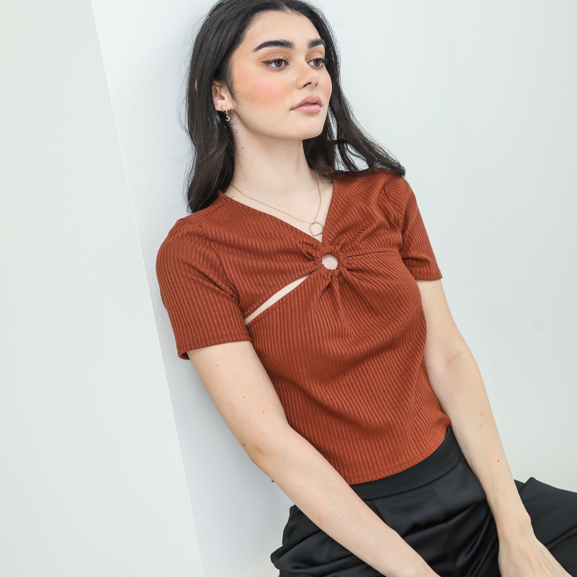 Ribbed T-Shirt With Cut Out O Ring Design