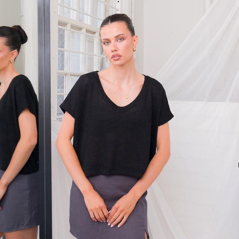 Summer V-NECK HACCI TOP in Black