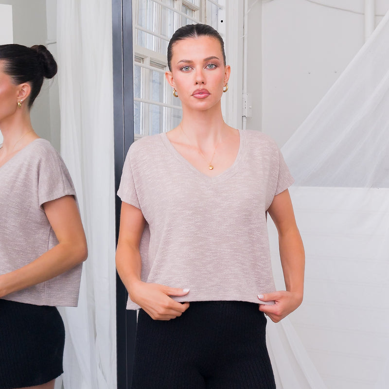 Summer V-NECK HACCI TOP in Blush