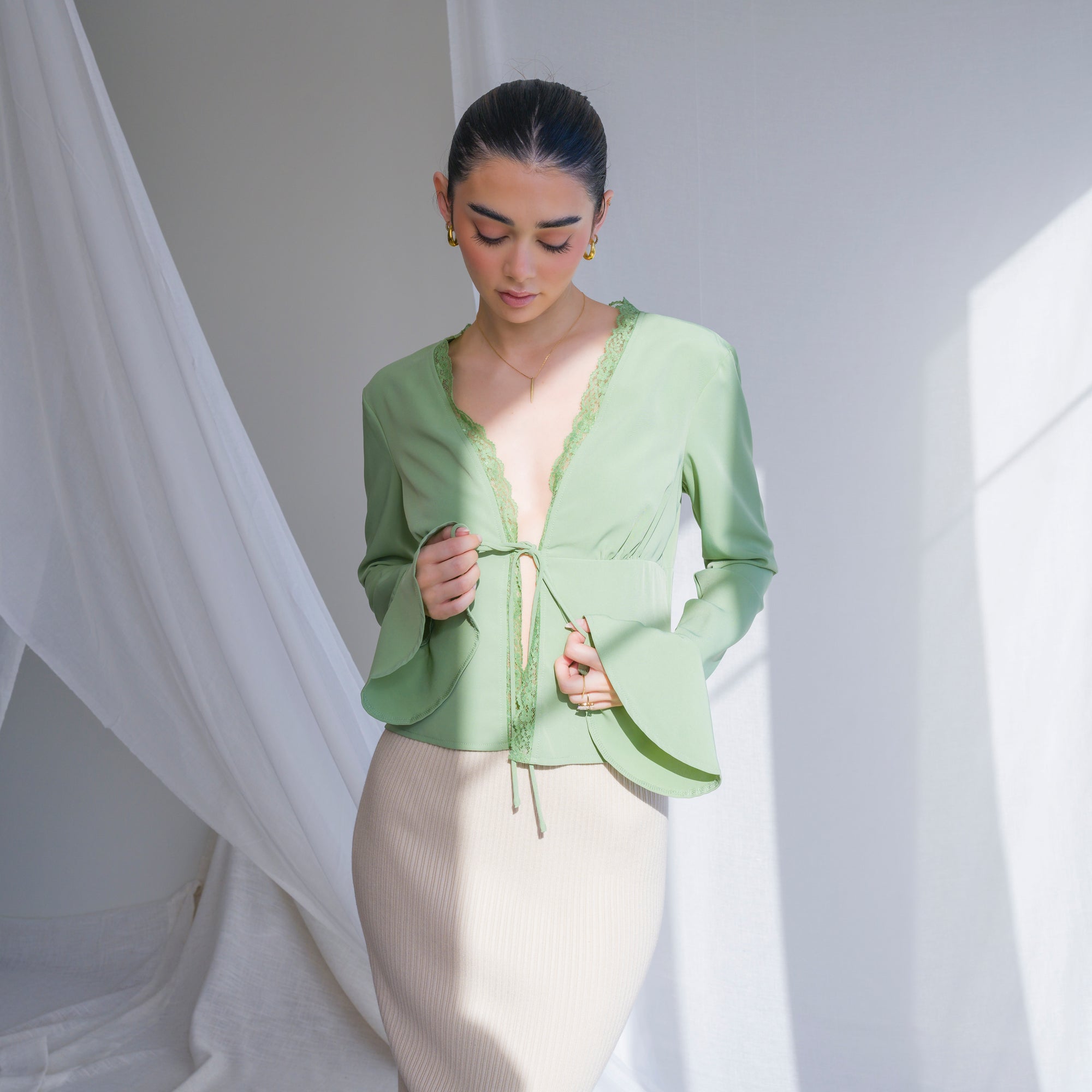 THE COLETTE LACE BLOUSE