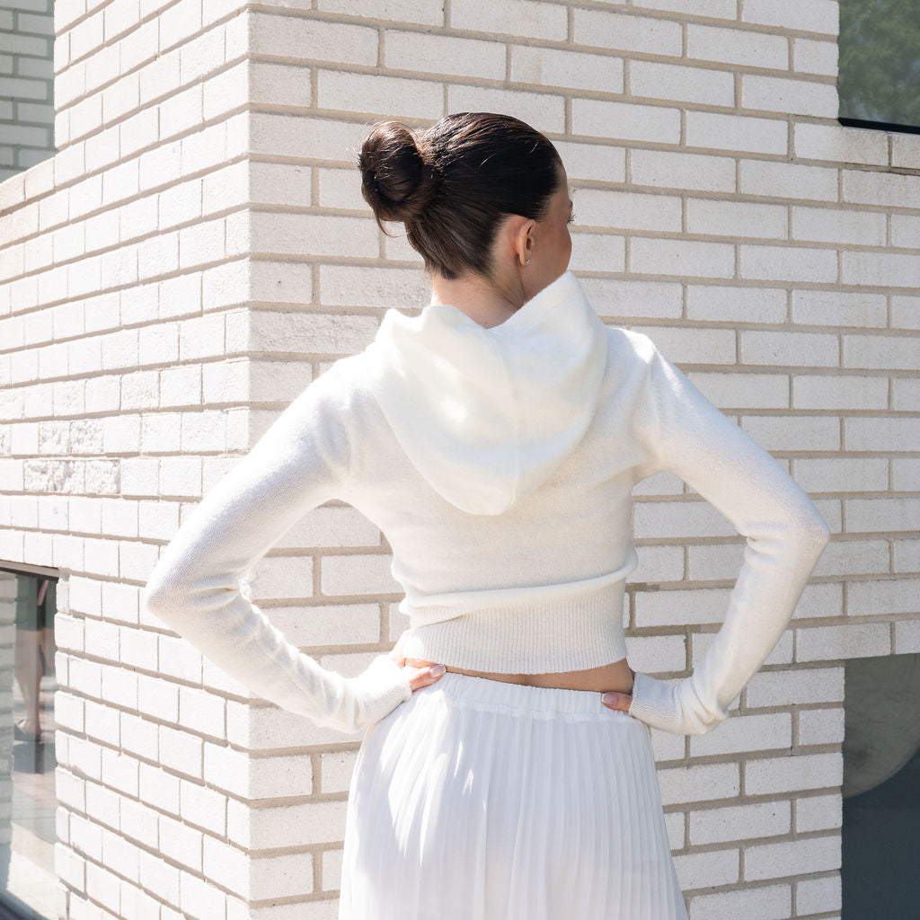 Hoodie Zip Up Sweater in Cream