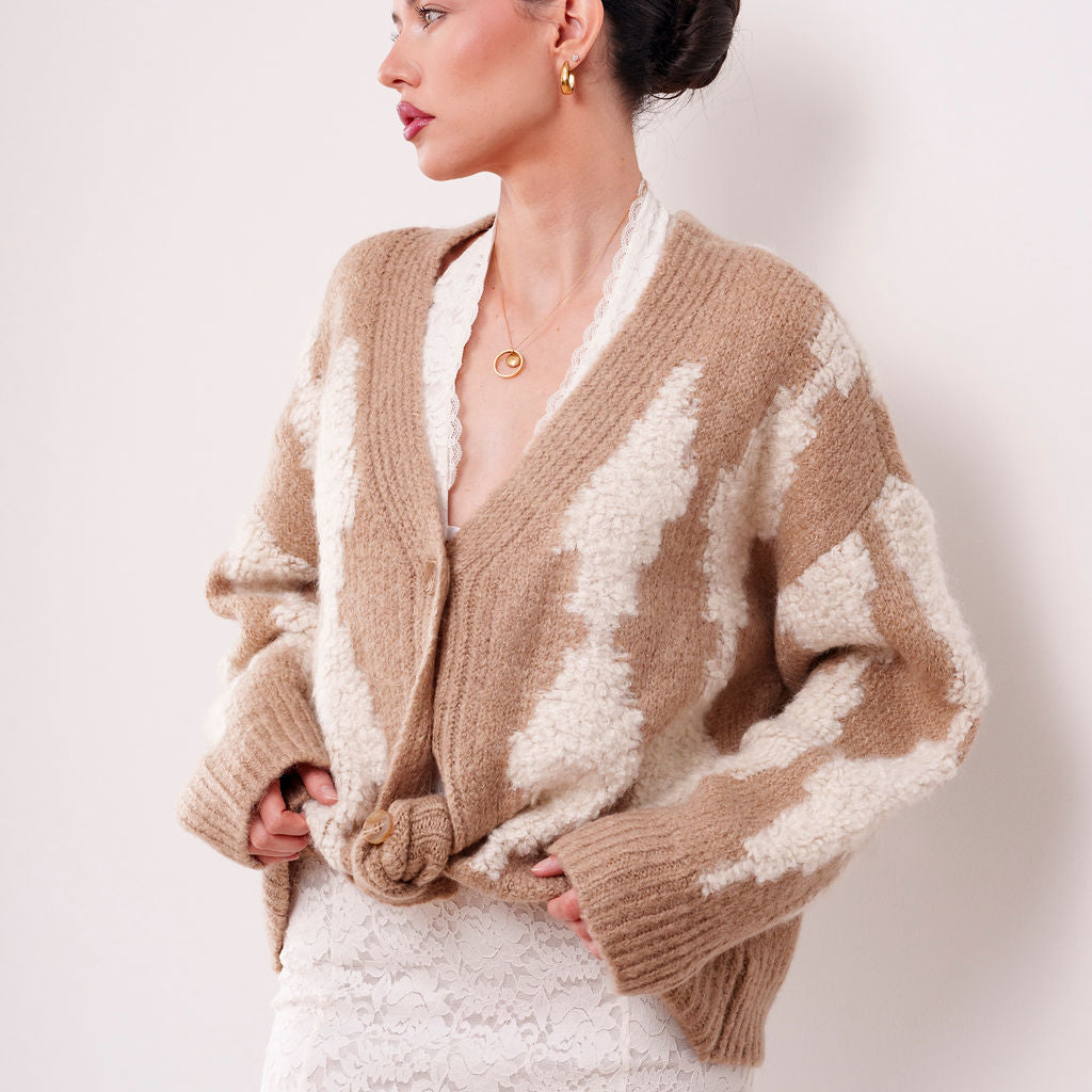 THE MAËLLE HEAVY KNIT CARDIGAN