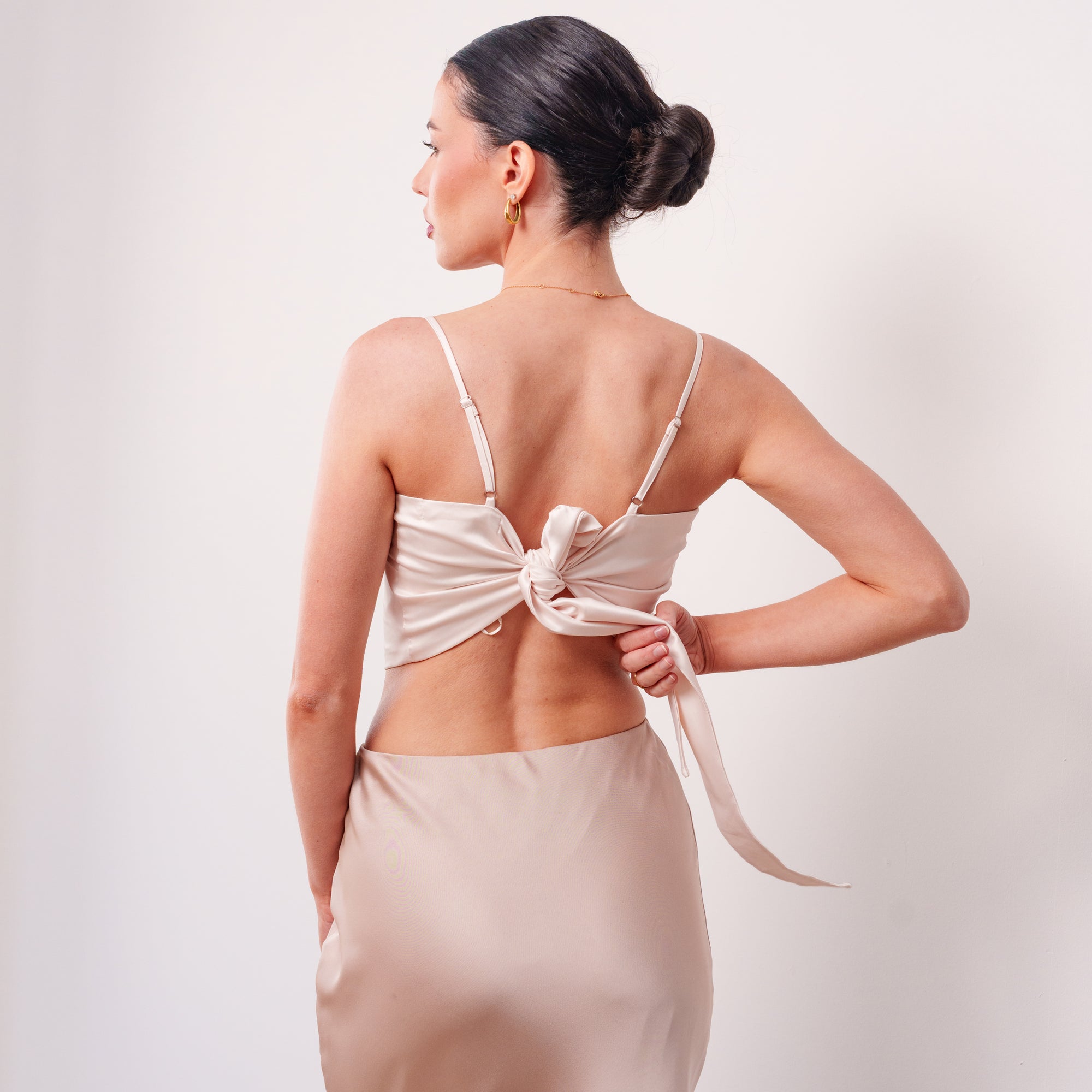 THE ÉLANORA SATIN DRAPE TOP