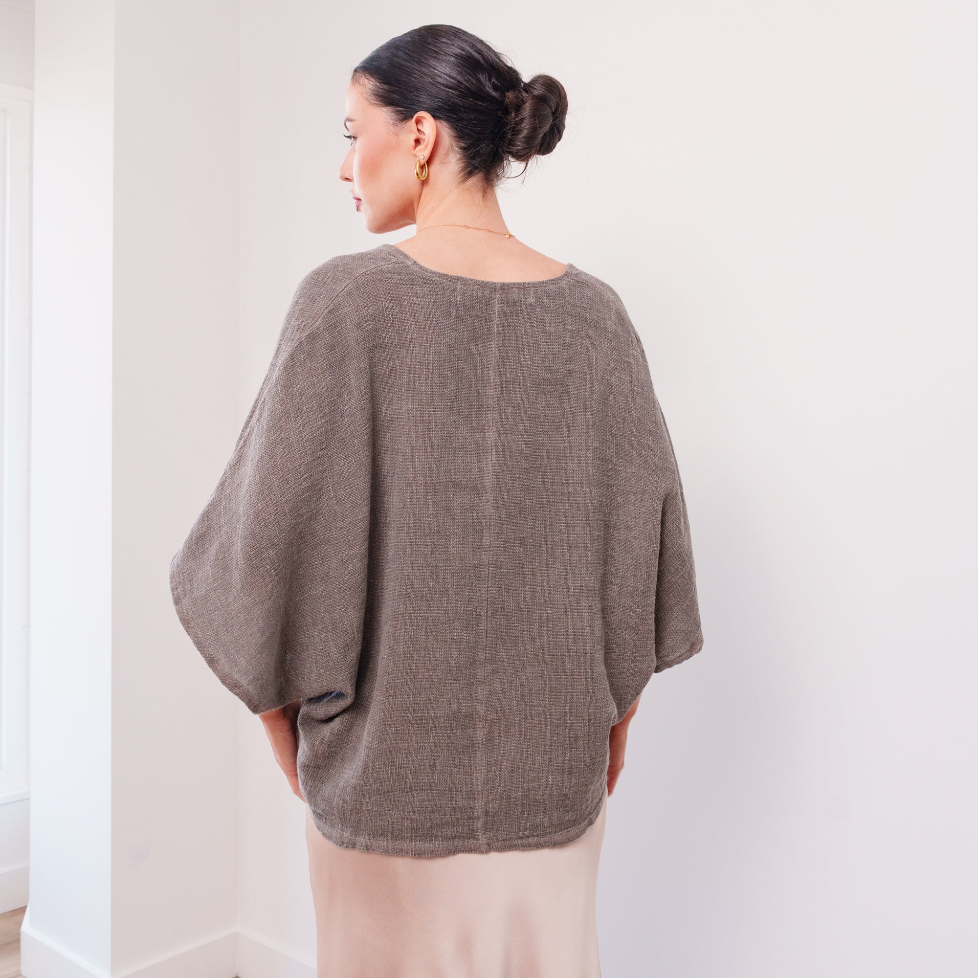 THE LYSÉA LINEN BLOUSE
