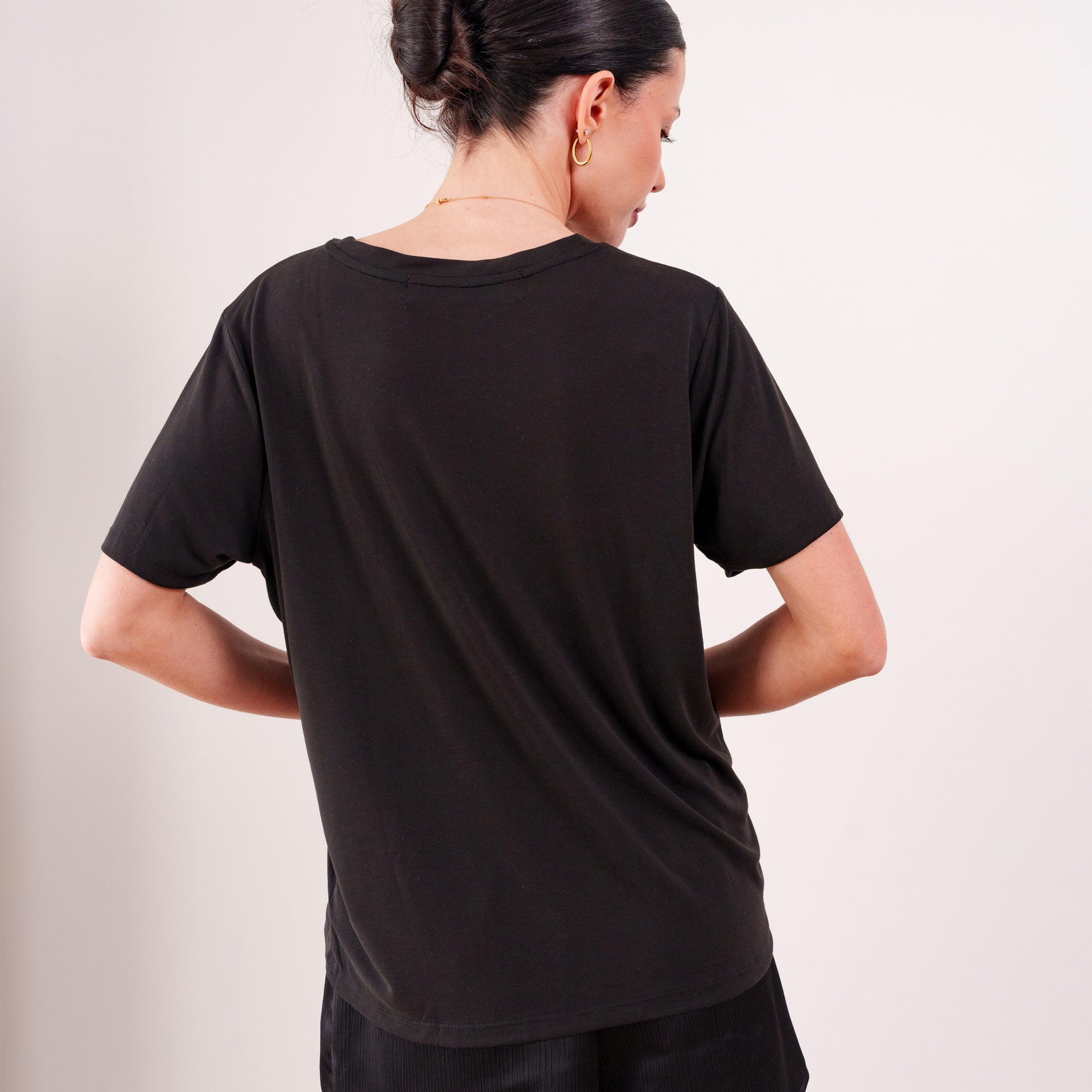 THE ALÉA SILK TOUCH TEE