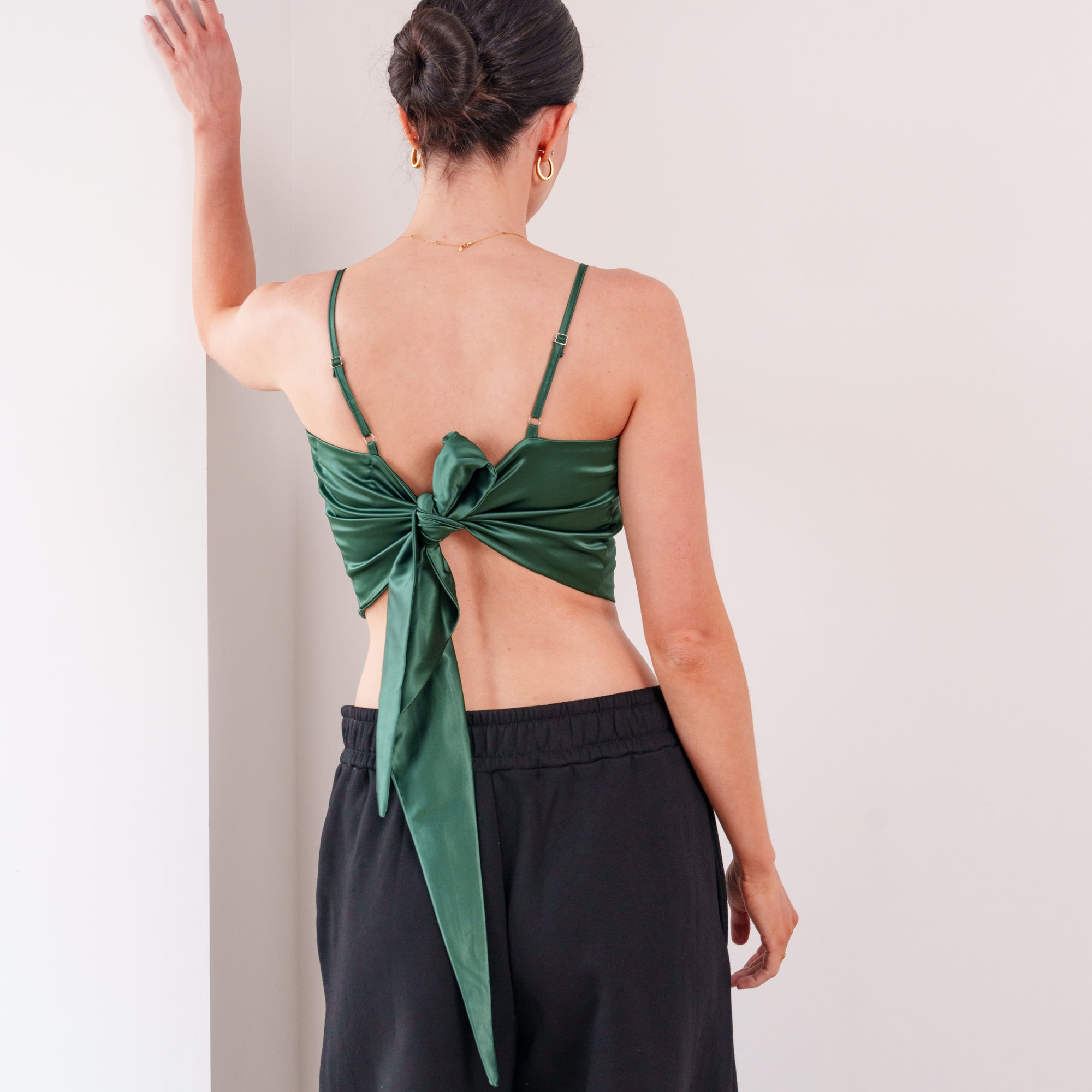 THE ÉLANORA SATIN DRAPE TOP